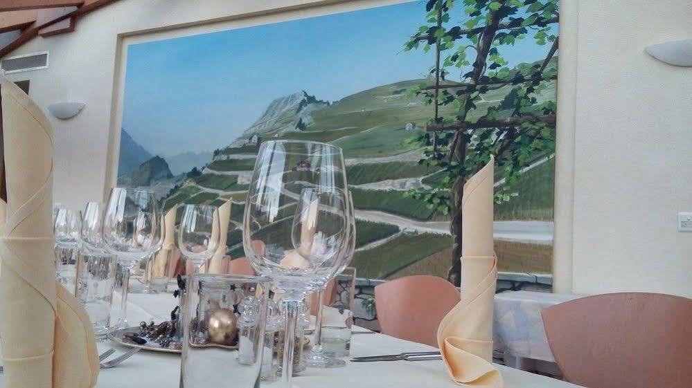 Hotel Restaurant Rebstock Wolhusen ภายนอก รูปภาพ